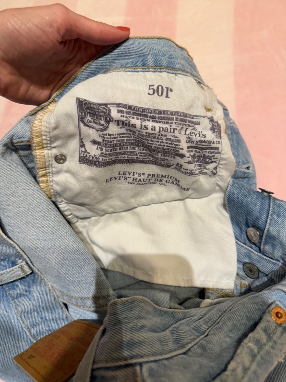Levi's Premium Jean Shorts, Light Wash, US 26 - Picture 6 of 7